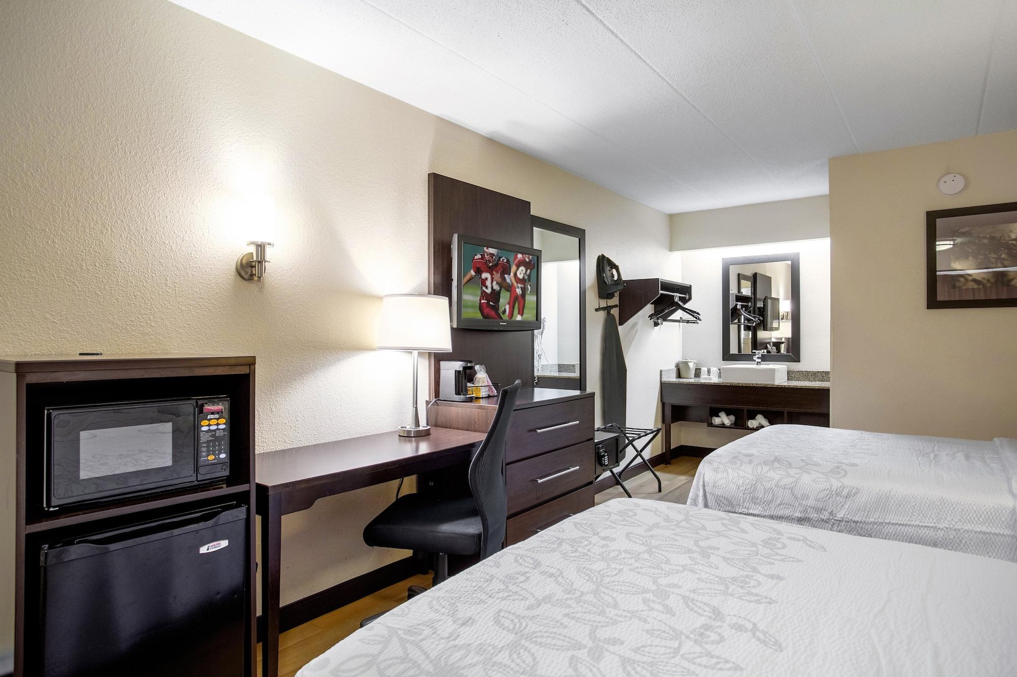 Red Roof Inn Plus+ Nashville Fairgrounds Экстерьер фото