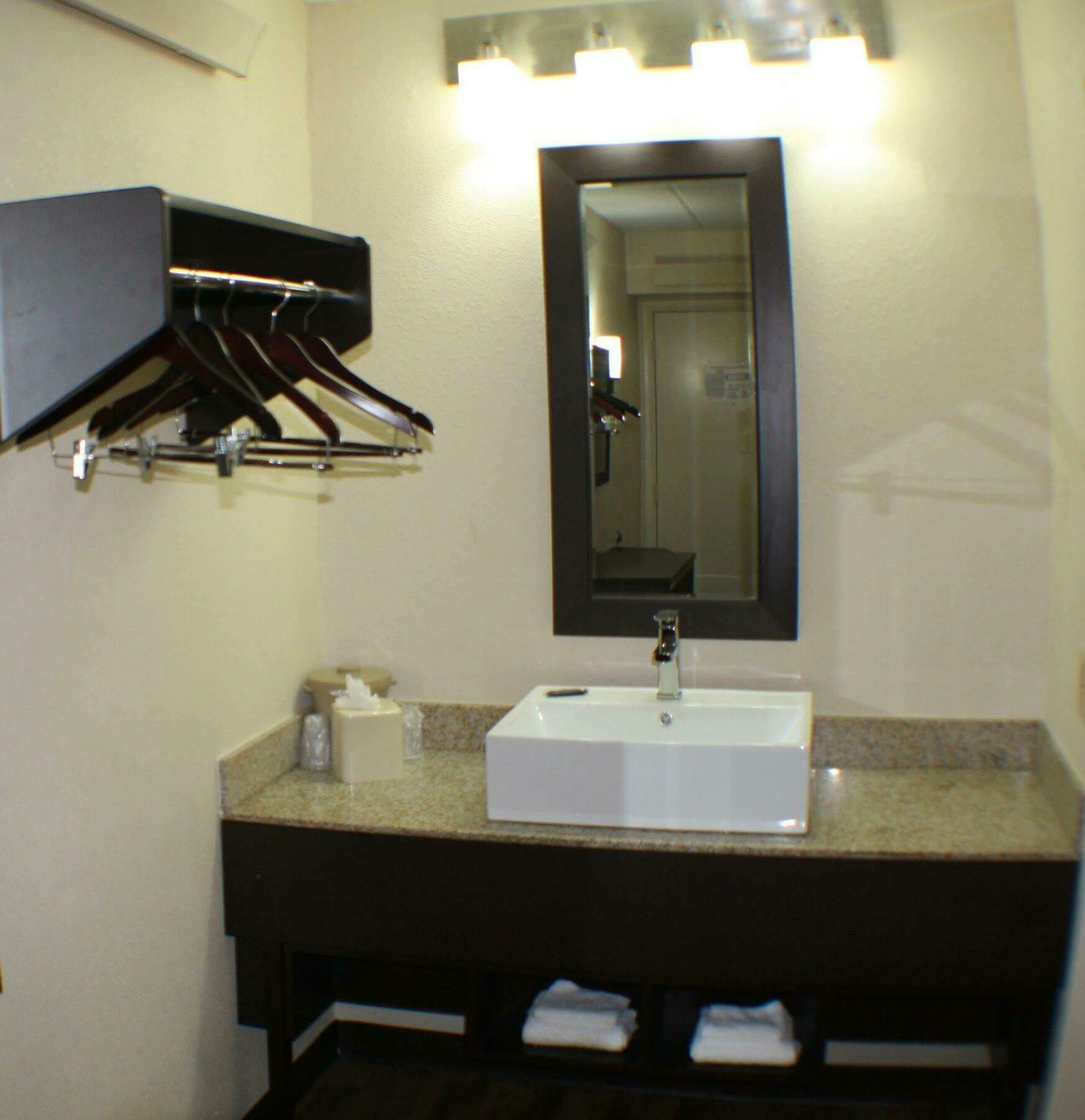 Red Roof Inn Plus+ Nashville Fairgrounds Экстерьер фото